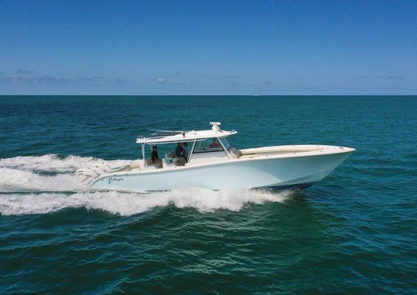 Yellowfin 42 Center Console image