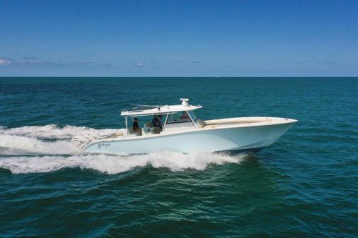 Yellowfin 42 Center Console image