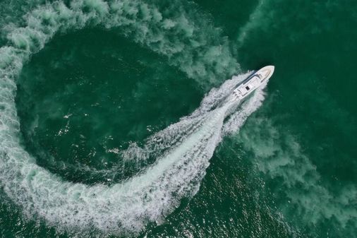 Yellowfin 42 Center Console image