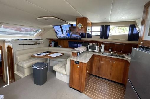 Cruisers Yachts 455 Express Motoryacht image