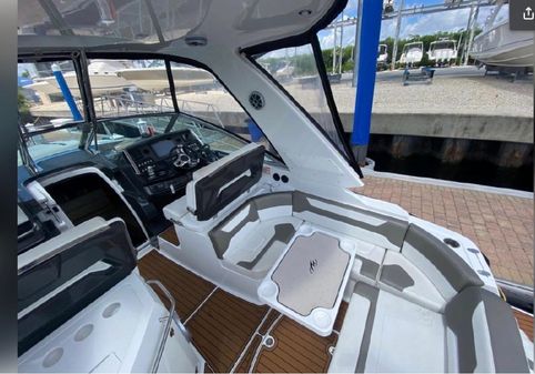Monterey 335 Sport Yacht image