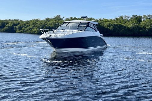 Sea Ray 320 Sundancer OB image