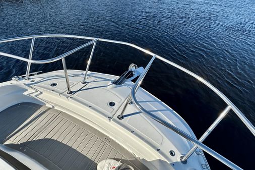 Sea Ray 320 Sundancer OB image