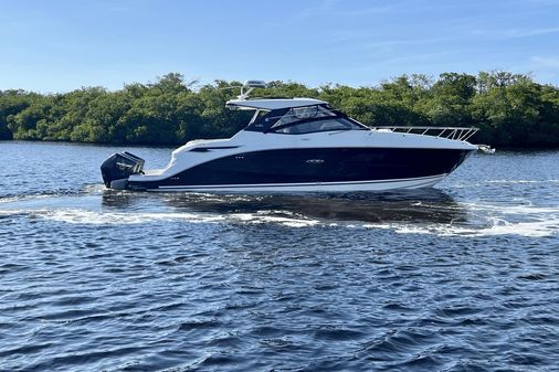 Sea Ray 320 Sundancer OB image