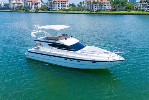 Azimut 43 Fly image