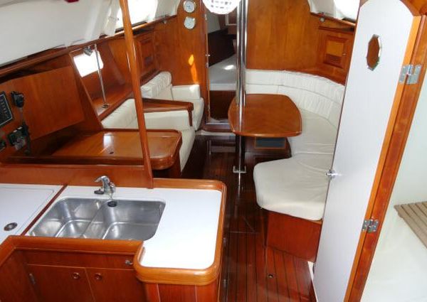 Beneteau 361 image