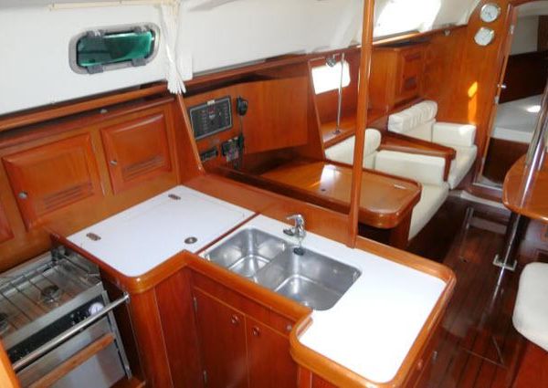 Beneteau 361 image