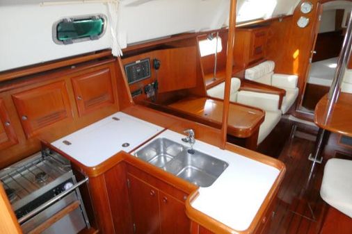 Beneteau 361 image