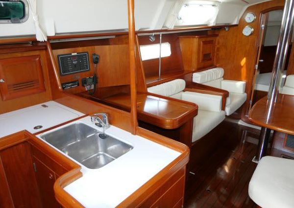 Beneteau 361 image