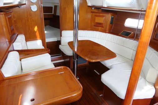 Beneteau 361 image