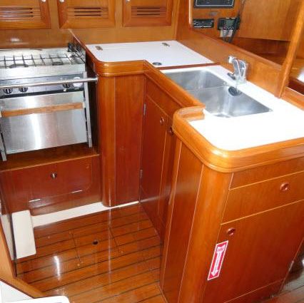 Beneteau 361 image