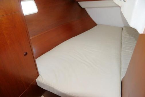 Beneteau 361 image