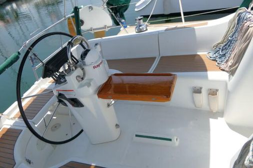 Beneteau 361 image