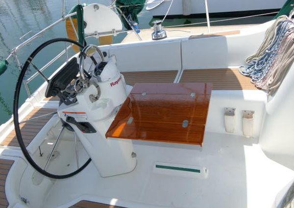 Beneteau 361 image