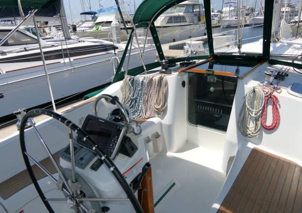 Beneteau 361 image