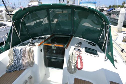 Beneteau 361 image