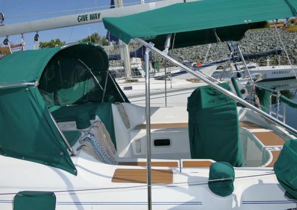 Beneteau 361 image