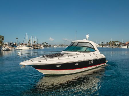 Cruisers Yachts 420 Express image