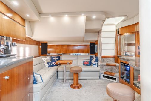 Cruisers Yachts 420 Express image