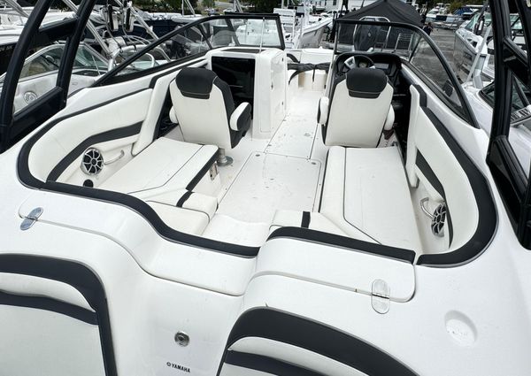 Yamaha-boats AR240 image