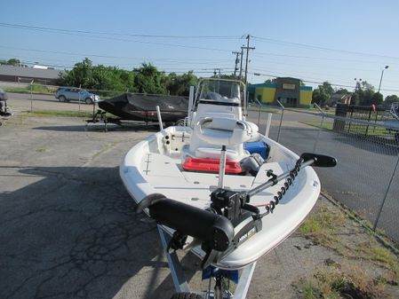 Nauticstar 214-XTS-SHALLOW-BAY image