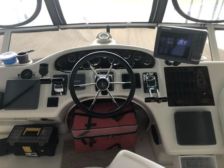 Sea Ray Aft Cabin image