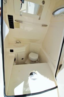 Cobia 280 CC with Seakeeper image