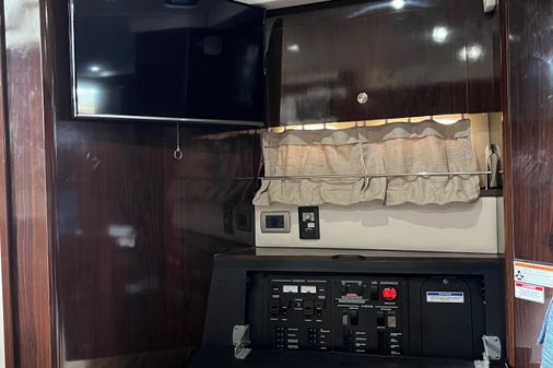 Sea Ray 350DA image