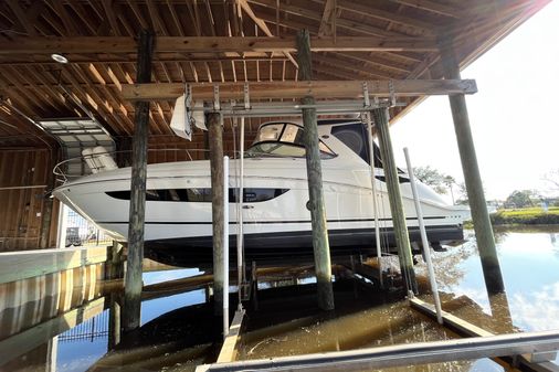 Sea Ray 350DA image