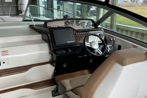 Sea Ray 350DA image