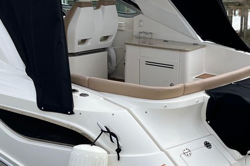 Sea Ray 350DA image
