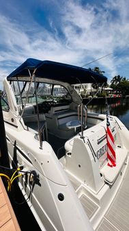 Rinker 350 Express Cruiser image