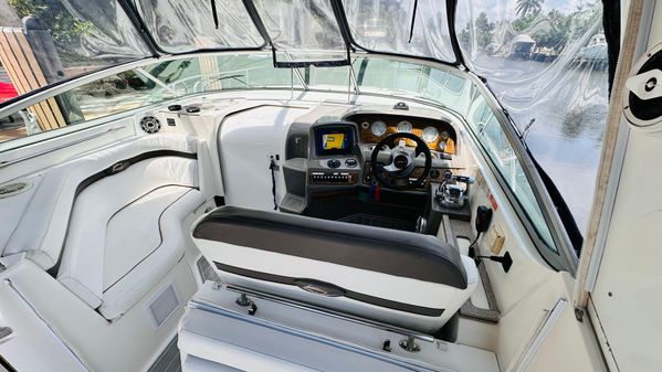 Rinker 350 Express Cruiser image