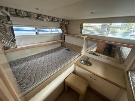 Carver 325-AFT-COCKPIT-MOTORYACHT image