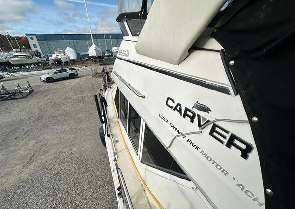 Carver 325-AFT-COCKPIT-MOTORYACHT image