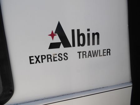 Albin 36 Express Trawler image