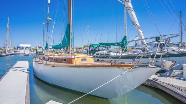 Little Harbor 47
