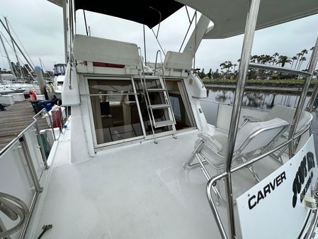 Carver 326 Motor Yacht image