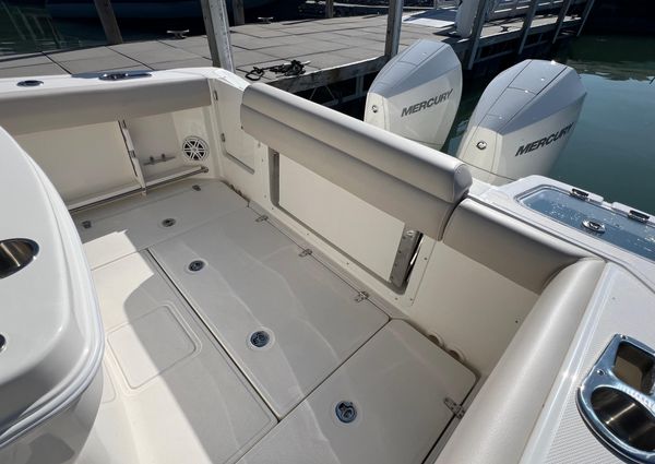 Boston Whaler 250 Outrage image