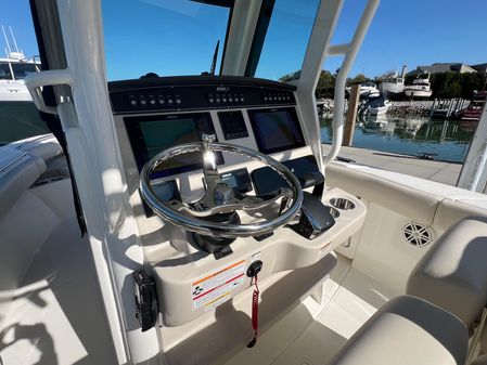 Boston Whaler 250 Outrage image