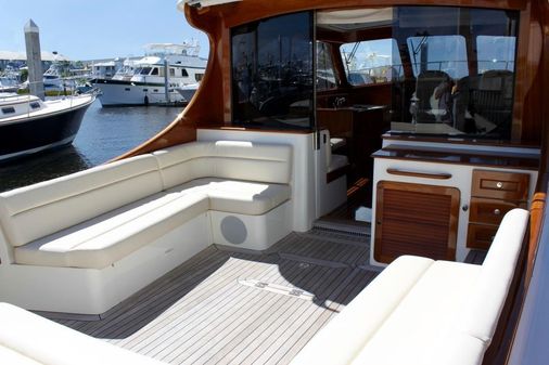 Hinckley Talaria 43 image