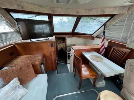 Hatteras 40 Double Cabin image