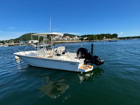 Boston Whaler 210 Montauk image