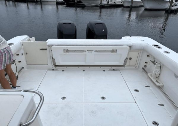 Boston Whaler 305 Conquest image