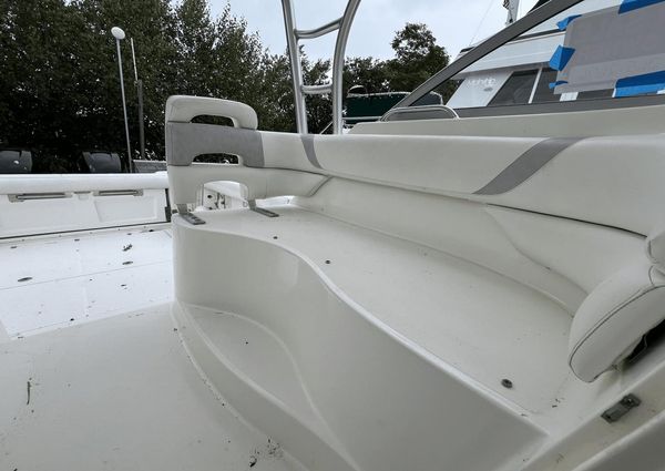 Boston Whaler 305 Conquest image