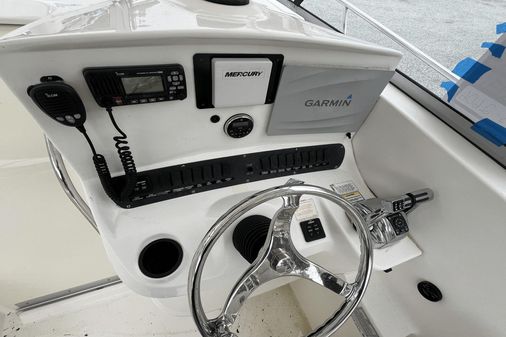 Boston Whaler 305 Conquest image