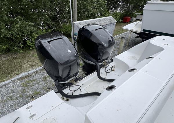 Boston Whaler 305 Conquest image