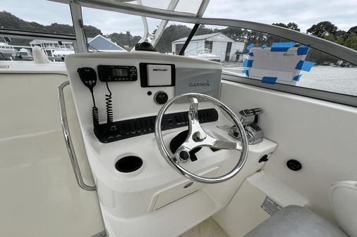 Boston Whaler 305 Conquest image