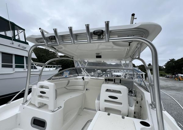 Boston Whaler 305 Conquest image