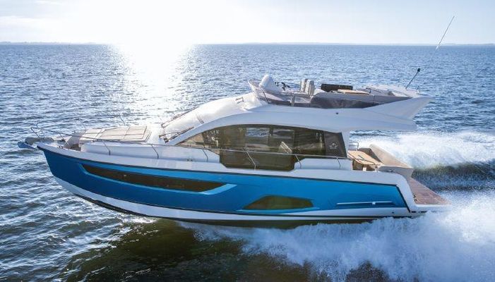 Sealine F430 - main image